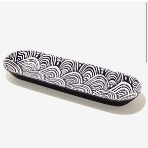 NIB Blue and White Decorative Tray with Dynamic Pattern